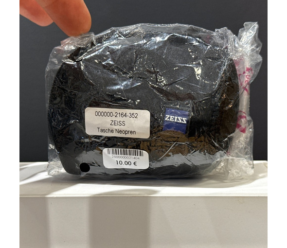 zeiss_victory_harpia_pounch_neoprene[1].jpg